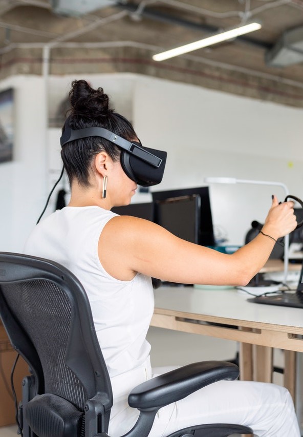 Vrouw draagt innovatieve bril