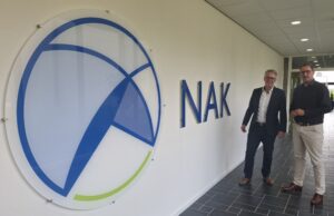 Jan Duijsens, algemeen directeur van de NAK (l) en CNV-onderhandelaar Niels Rook (r).